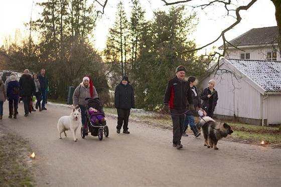 Gjengen på vei tilbake til bilen etter en flott dag